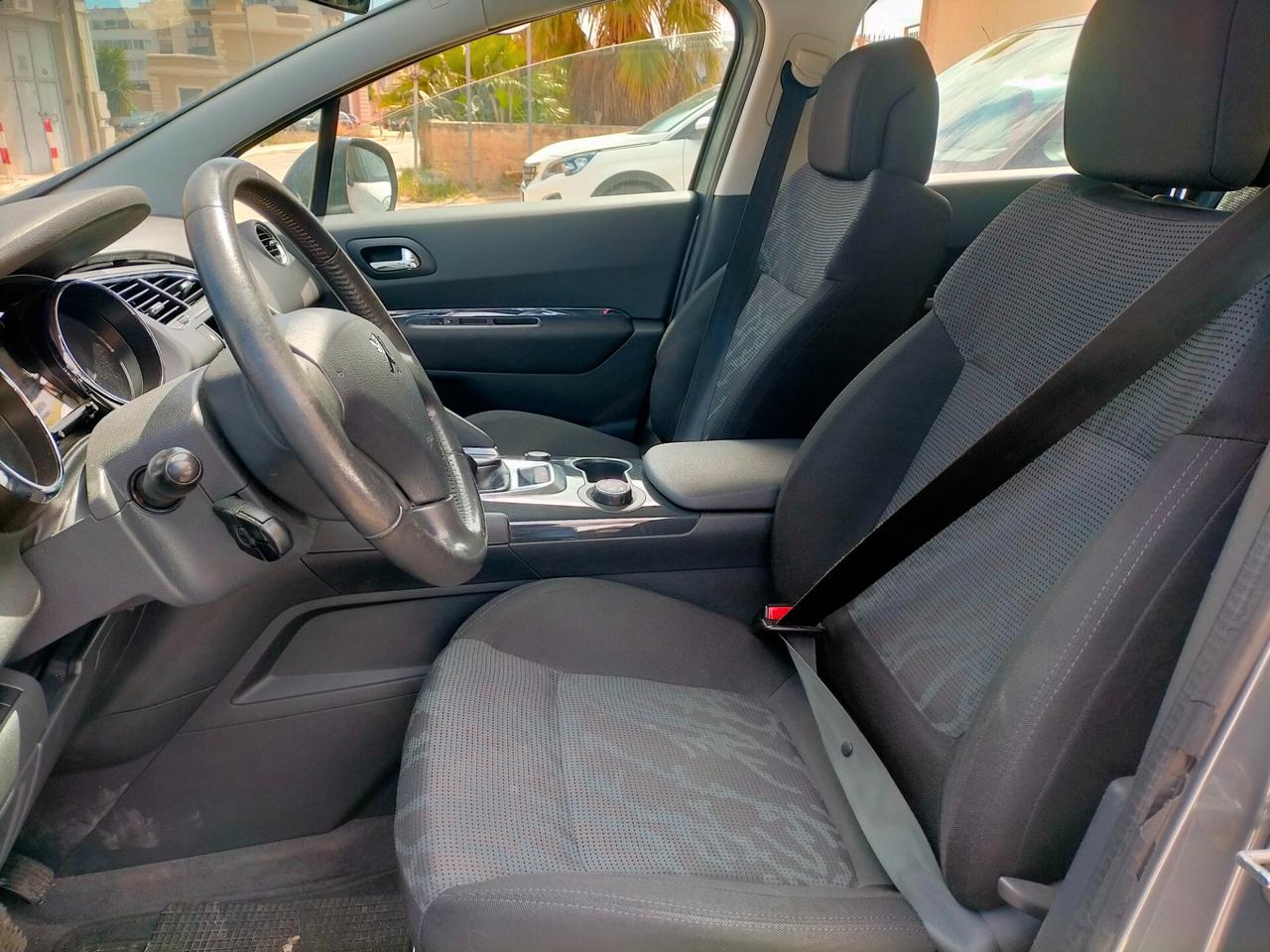 Peugeot 3008 1.6 HDi 115CV Active