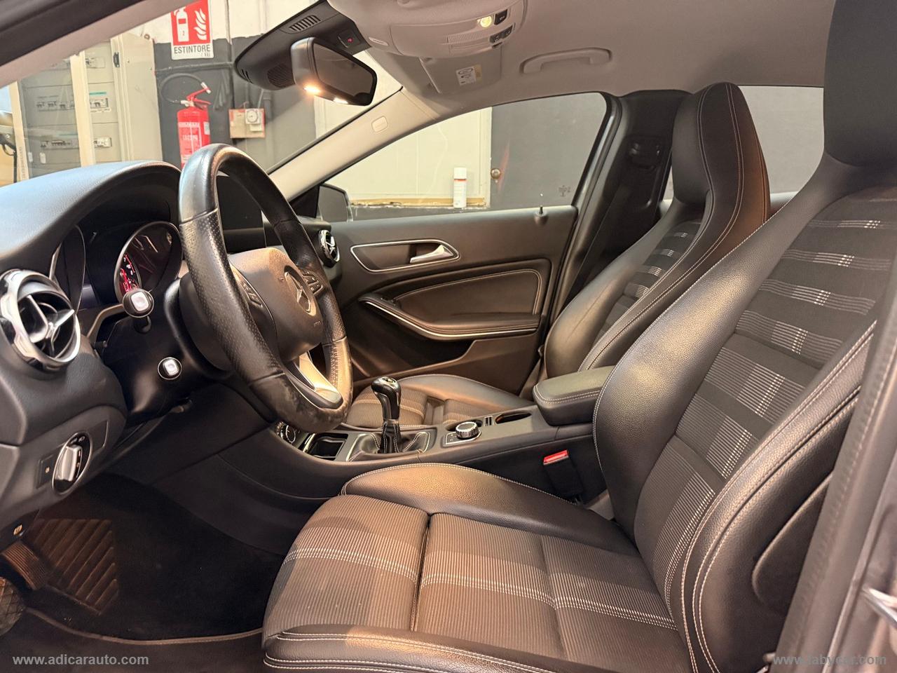MERCEDES-BENZ GLA 180