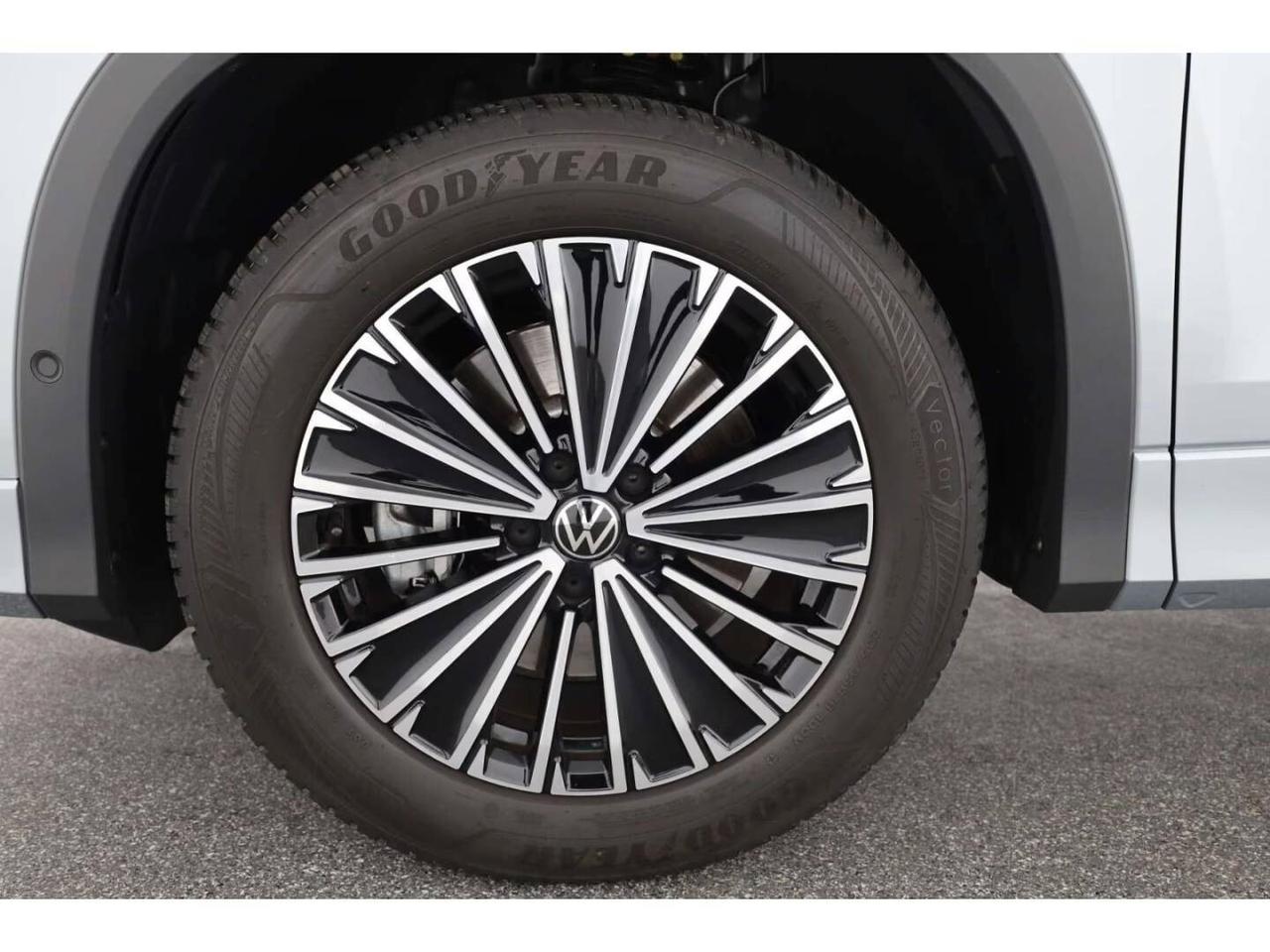 Volkswagen Tayron 1.5 eTSI ACT DSG Life matrix 7 posti