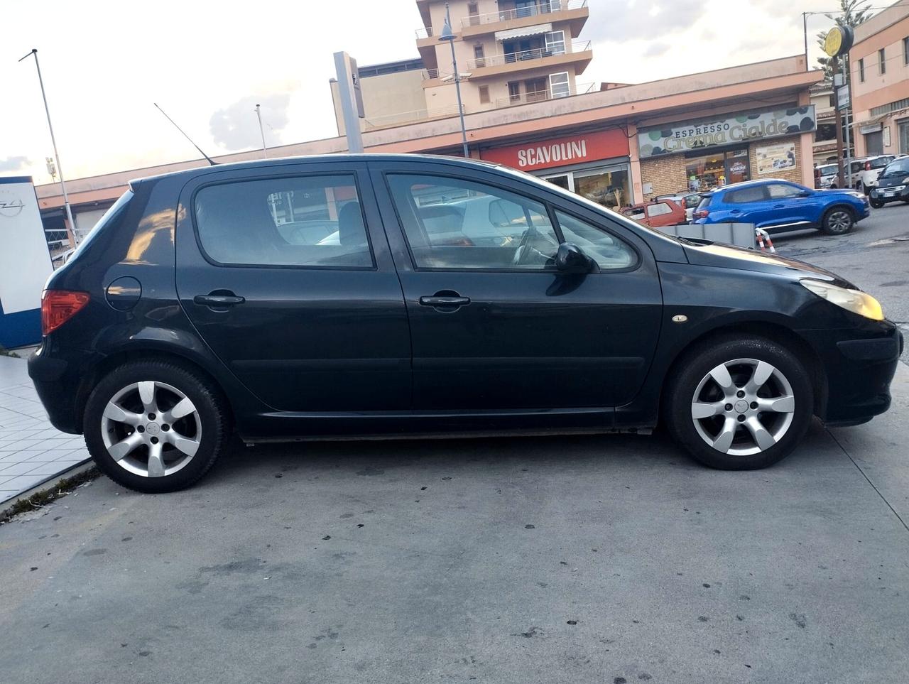 Peugeot 307 1.6 16V HDi 90CV 5p. X-Line