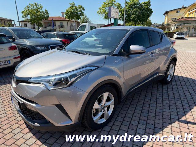 TOYOTA C-HR 1.8 Hybrid E-CVT Business