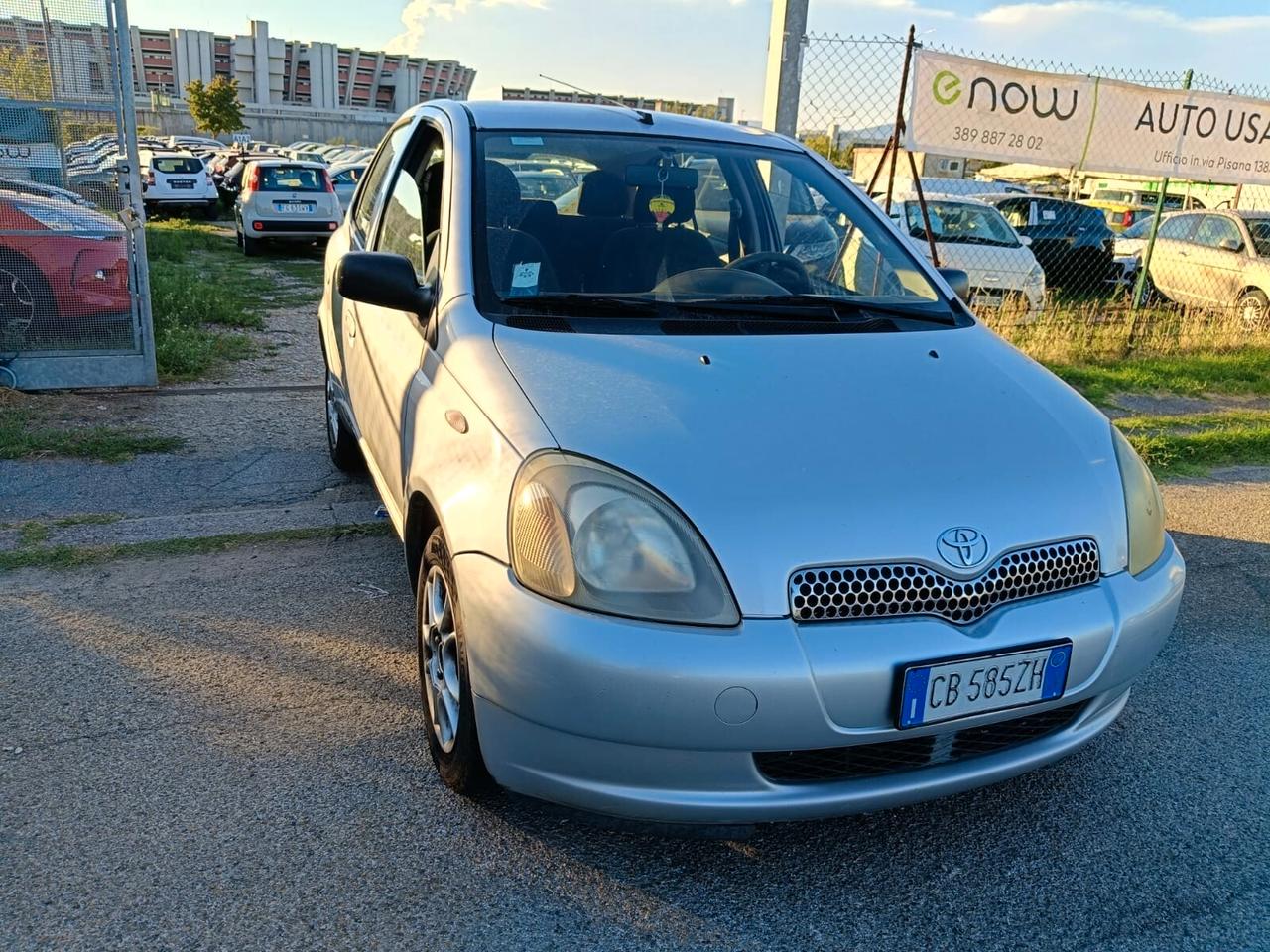 Toyota Yaris 1.0 benzina