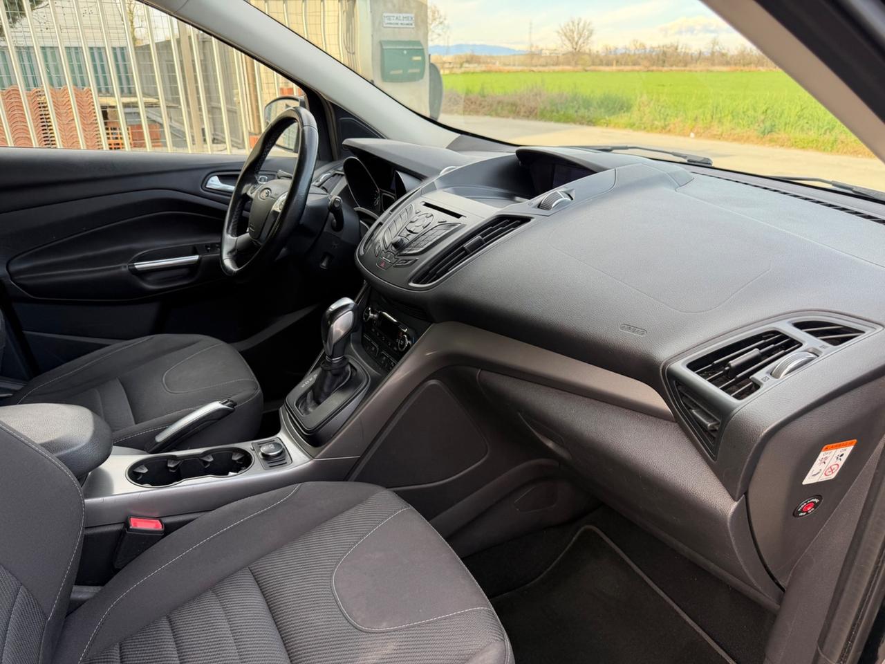 Ford Kuga 2.0 TDCI 140 CV 4WD Powershift Titanium
