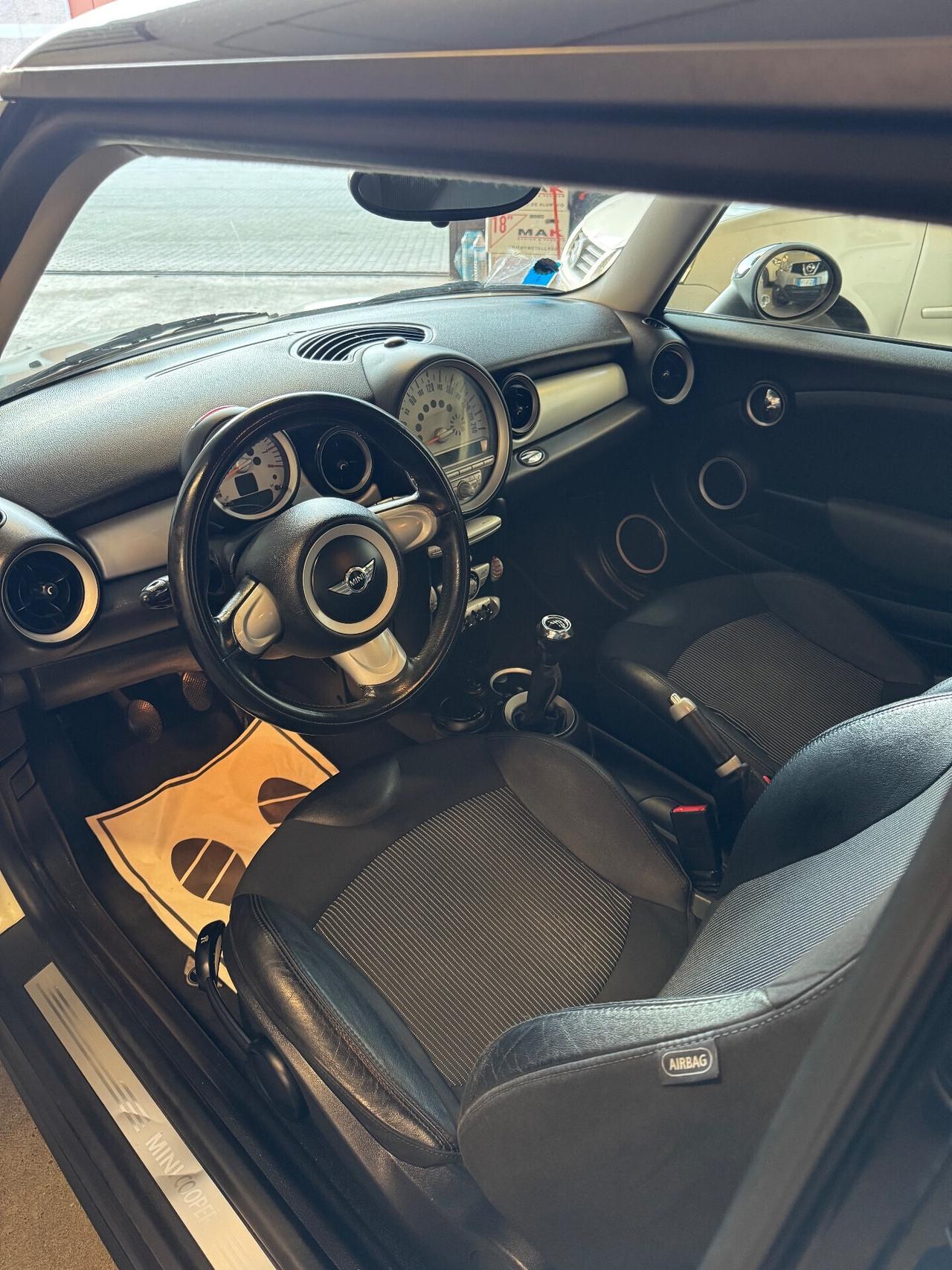 Mini 1.6 16V Cooper Chili