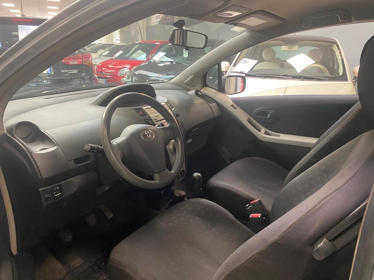 Toyota Yaris 1.0 3 porte