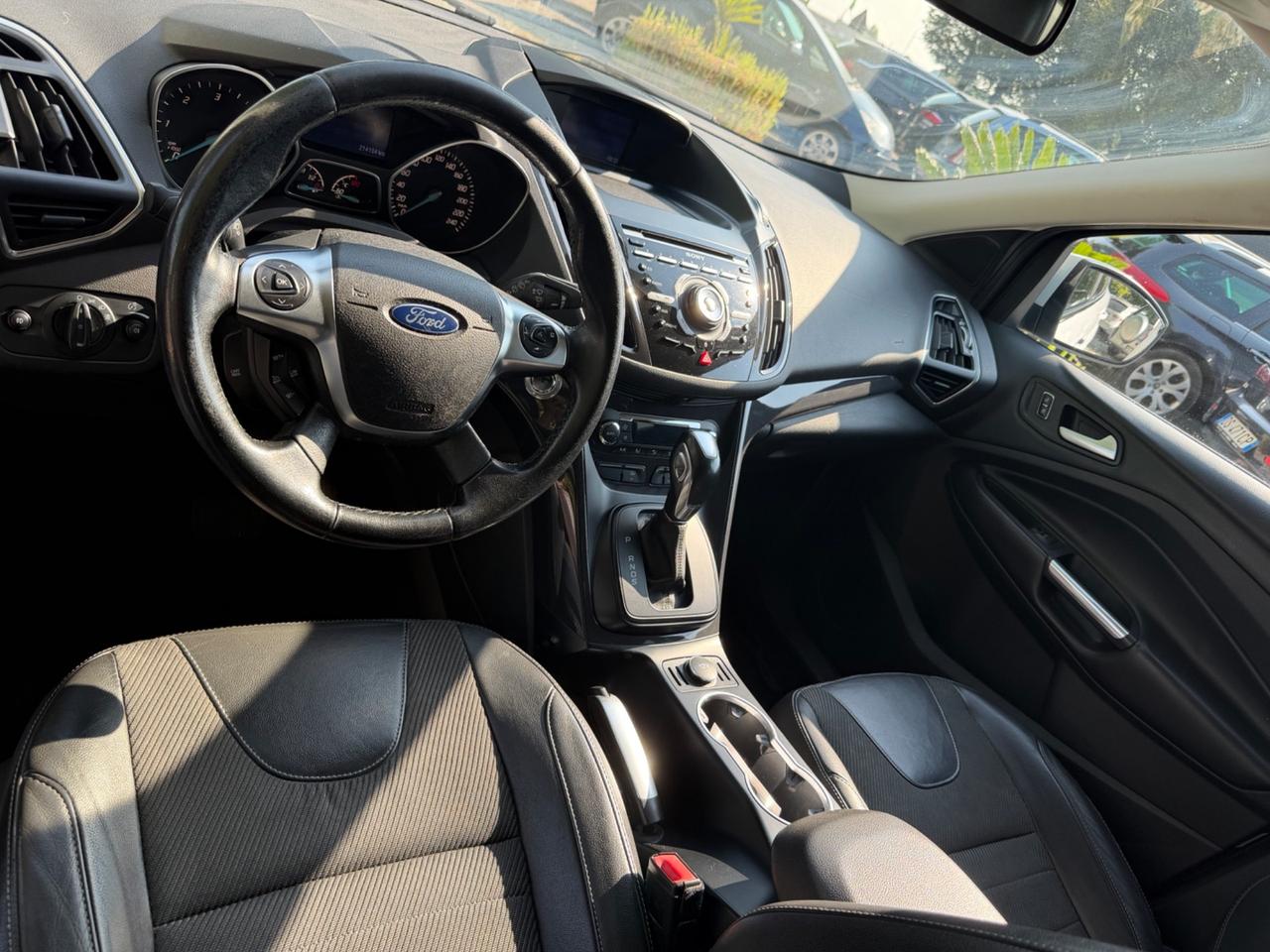 Ford Kuga 2.0 TDCI 163 CV 4WD Powershift Titanium