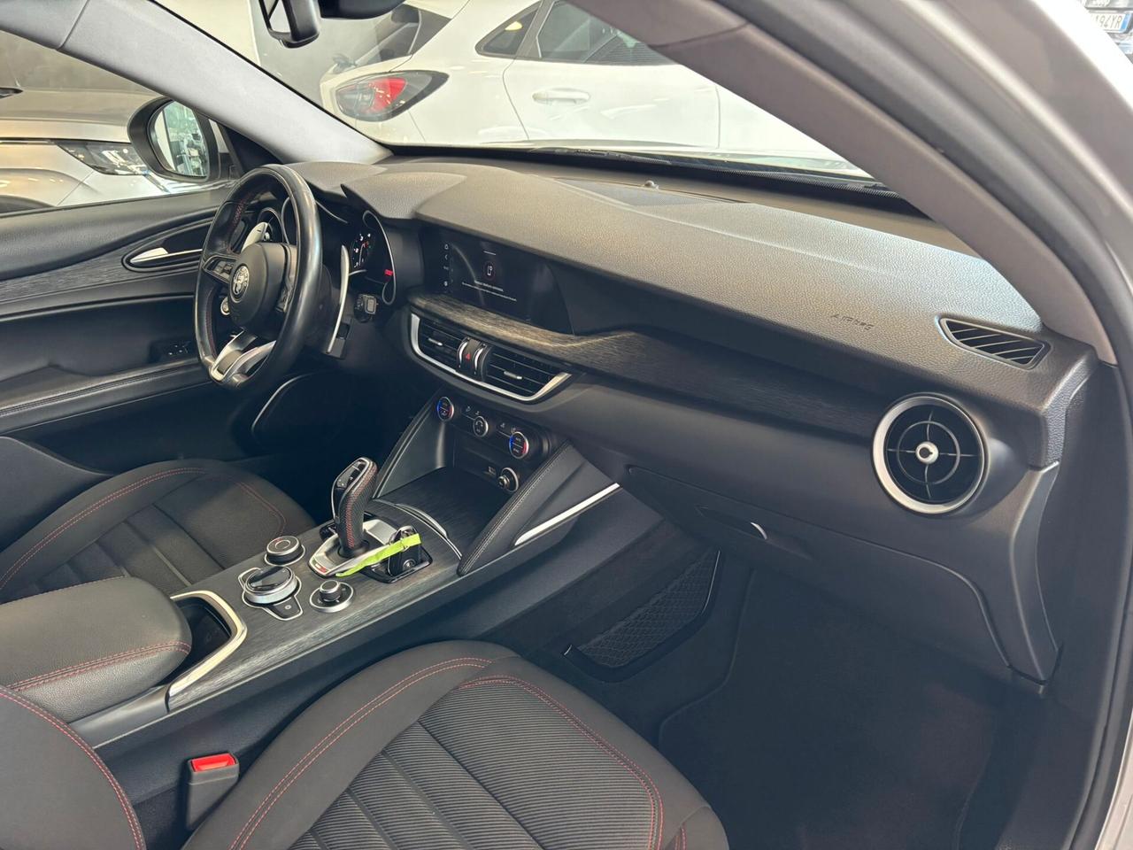 Alfa Romeo Stelvio 2.2 Turbodiesel 160 CV AT8 RWD Rosso Edizione