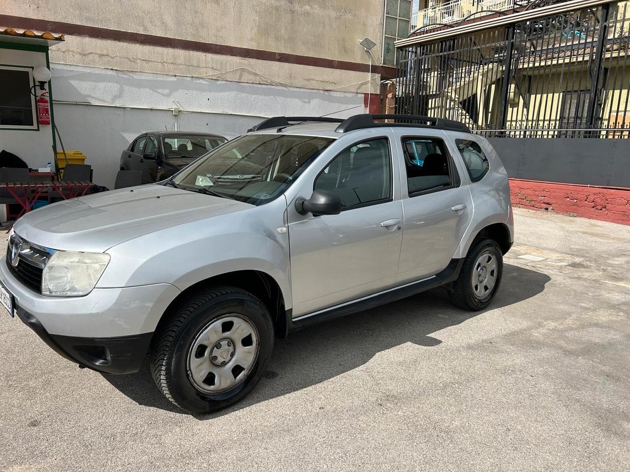 Dacia Duster 1.6cc gpl 12 mesi garanzia-2012