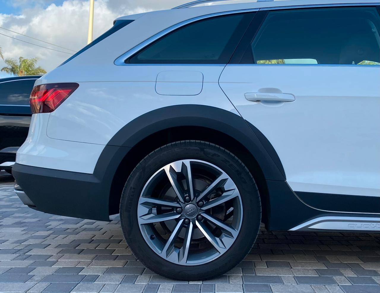 Audi A4 allroad 40 Business Evolution 2.0 TDI 190CV s tronic 4X4