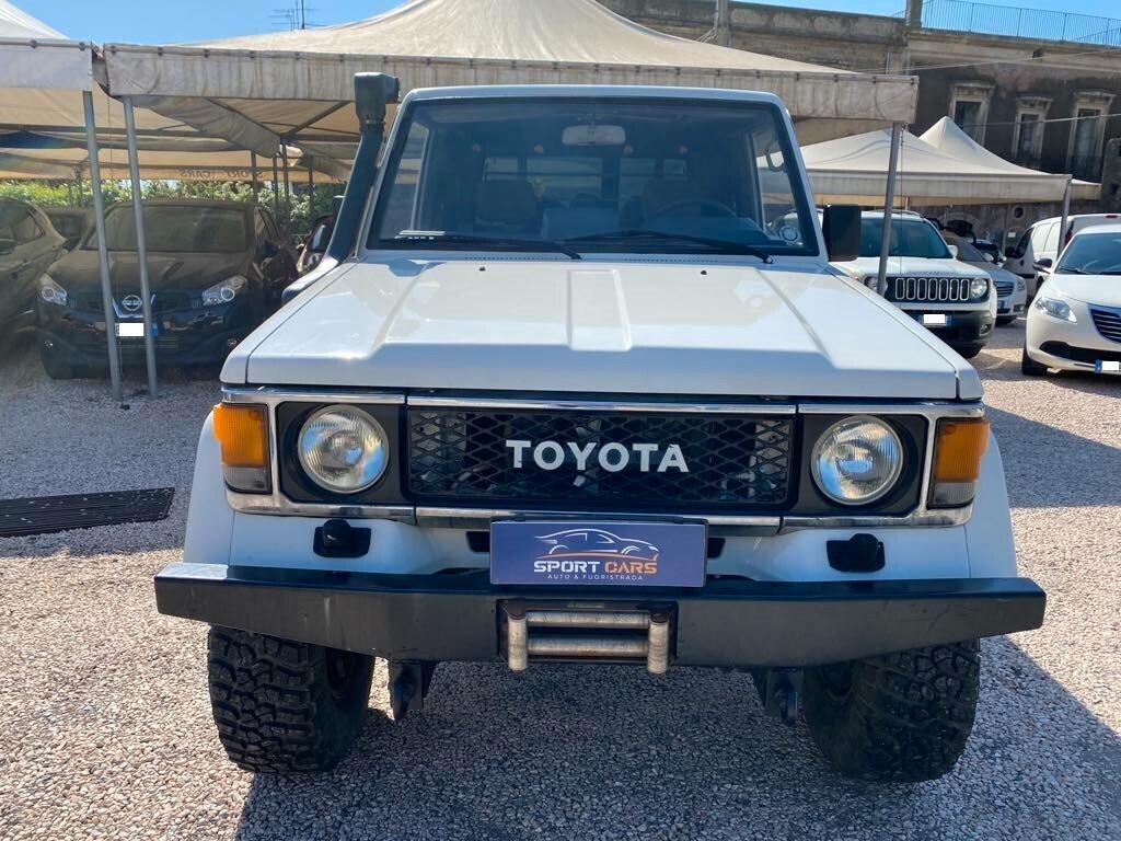 Toyota Land Cruiser II 2.4 turbodiesel LJ70 VX