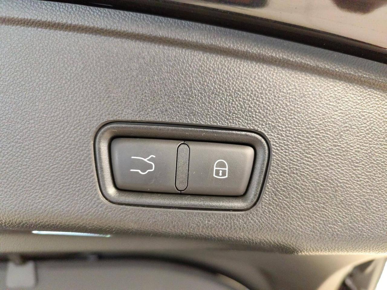 Maserati Grecale mhev Modena 330cv