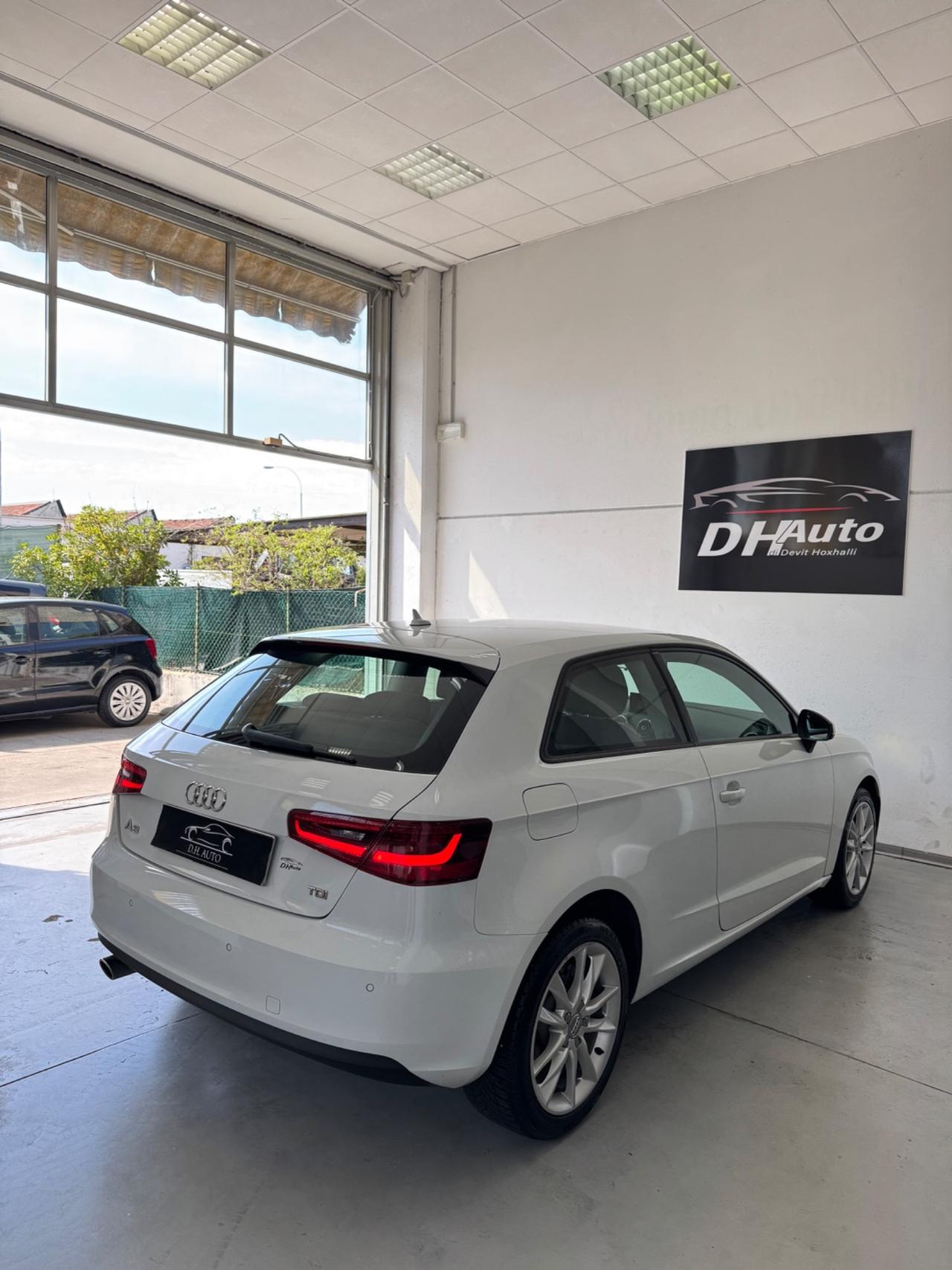 Audi A3 Sedan 1.6 TDI clean diesel Ambition