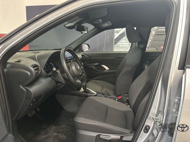 Toyota Yaris Cross 1.5 Hybrid 5p. E-CVT AWD-i Trend