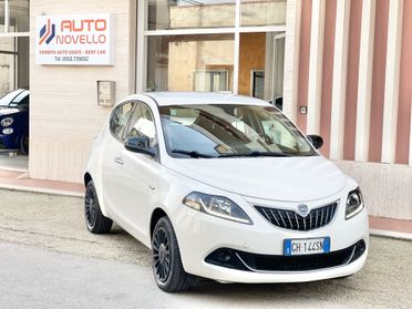 Lancia Ypsilon 1.0 FireFly 5 porte Hybrid Ecochic Silver 2022