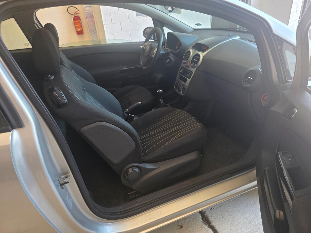 Opel Corsa 1.2 80CV 3 porte GPL-TECH Enjoy