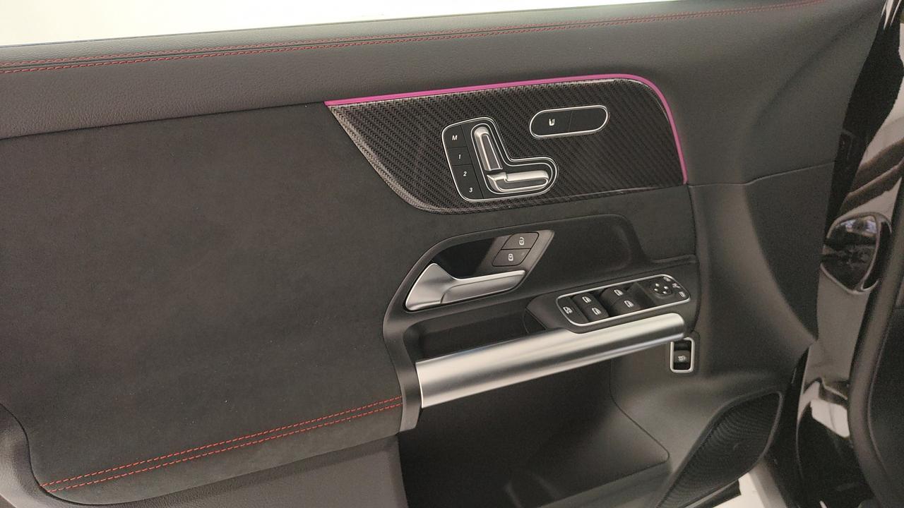 Mercedes-Benz Mercedes-AMG GLA 35 4MATIC