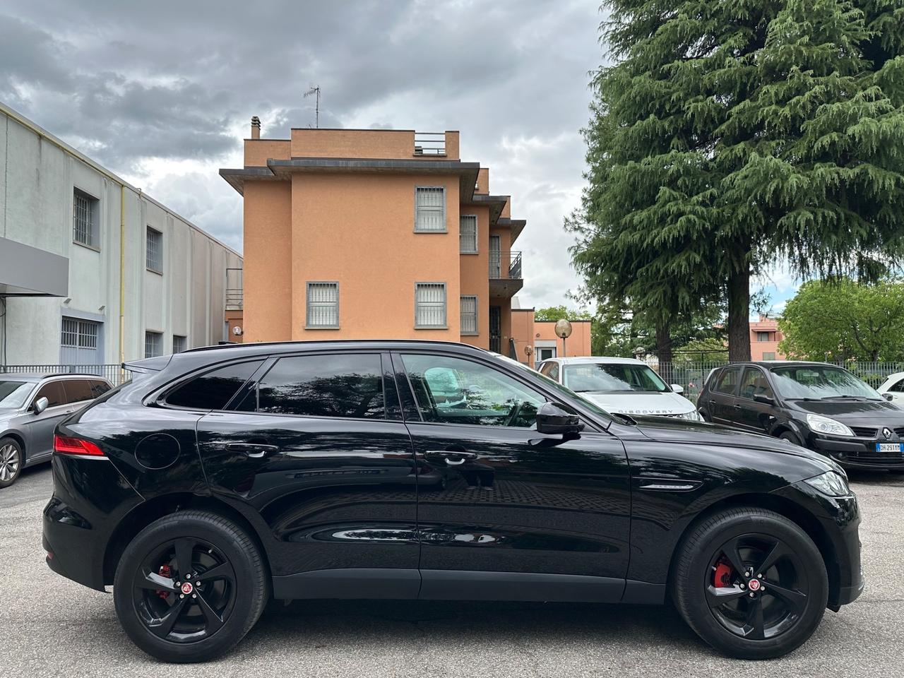 Jaguar F-Pace 2.0 D 180 CV AWD Prestige