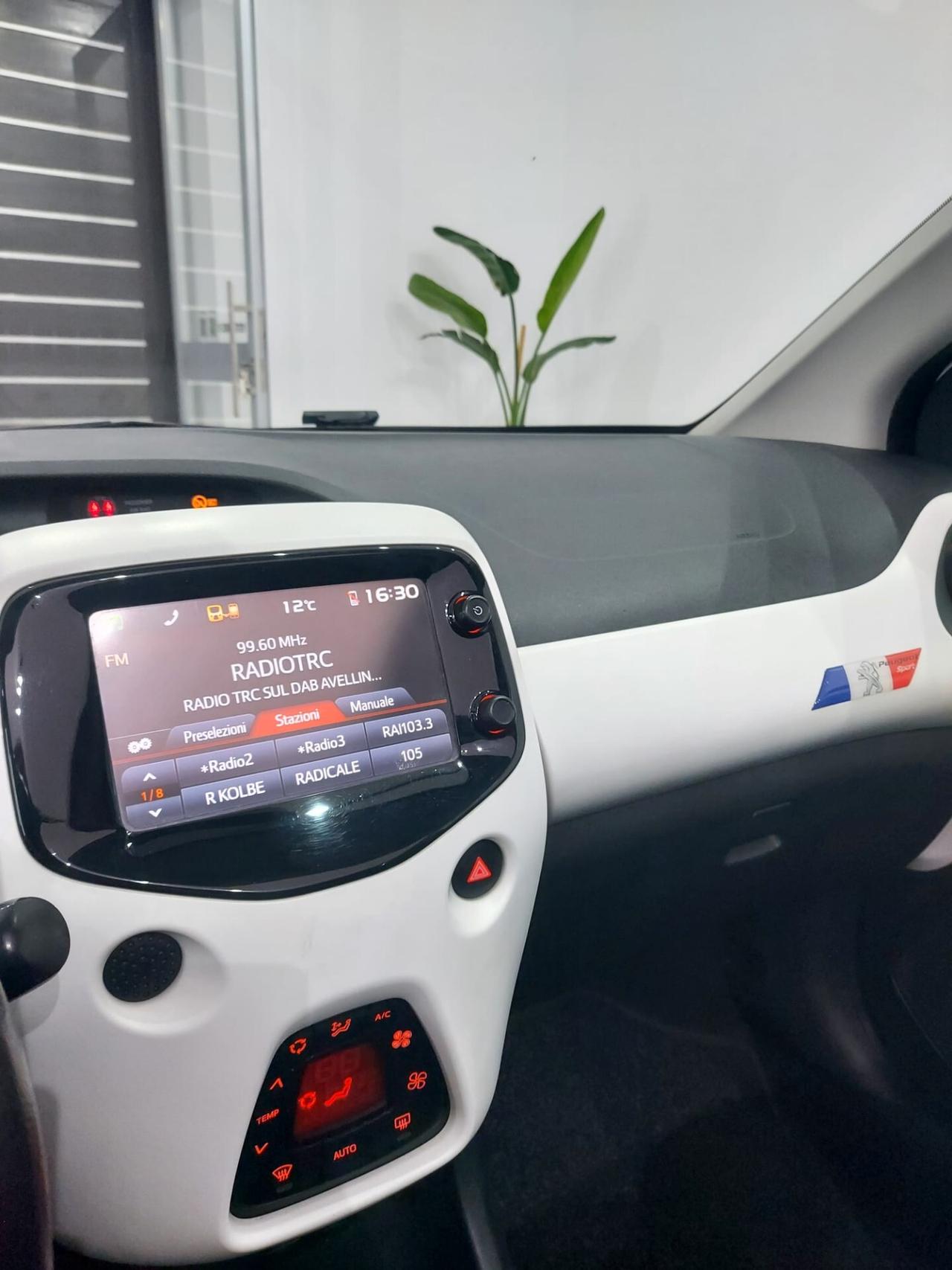 Peugeot 108 5P ALLURE TOP CABRIO