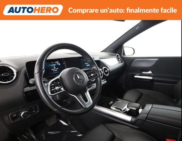 MERCEDES-BENZ B 180 d Premium