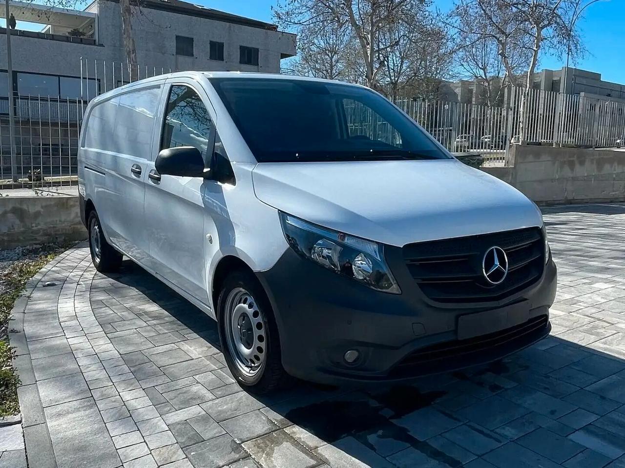 Mercedes Benz Vito Kasten 114 CDI _ Extralang