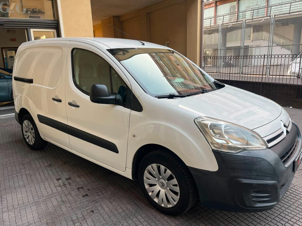 Citroen Berlingo 1.6 HDi 75 Van 3 posti Club L1
