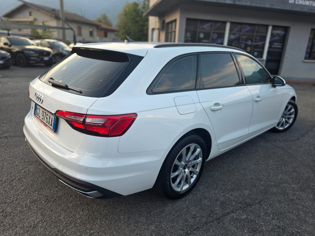 Audi A4 Avant 30 TDI/136 CV S tronic Business