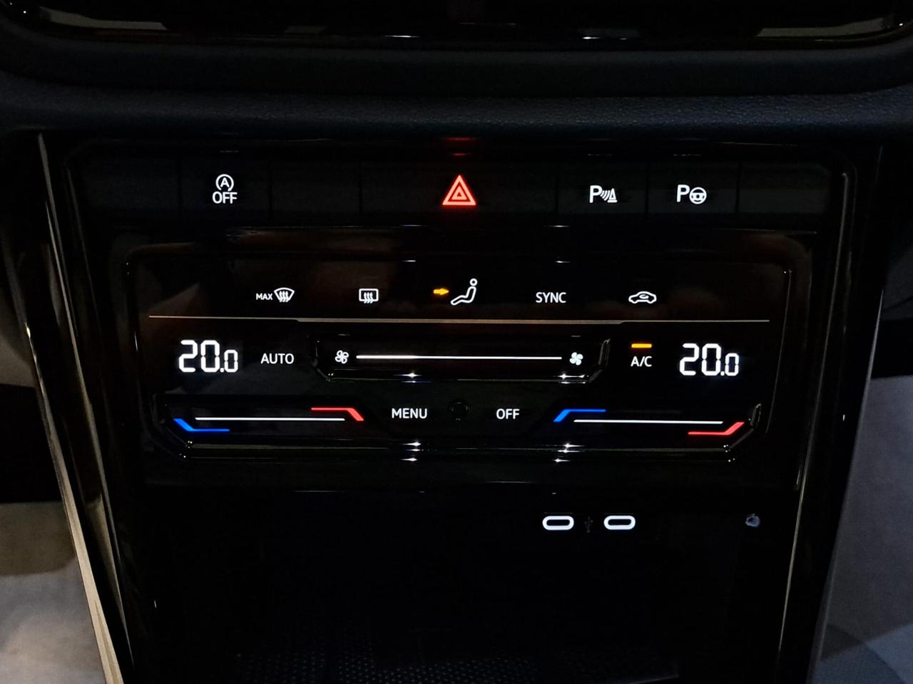 Volkswagen T-Roc 1500 TSI ACT R-Line Plus OPACA