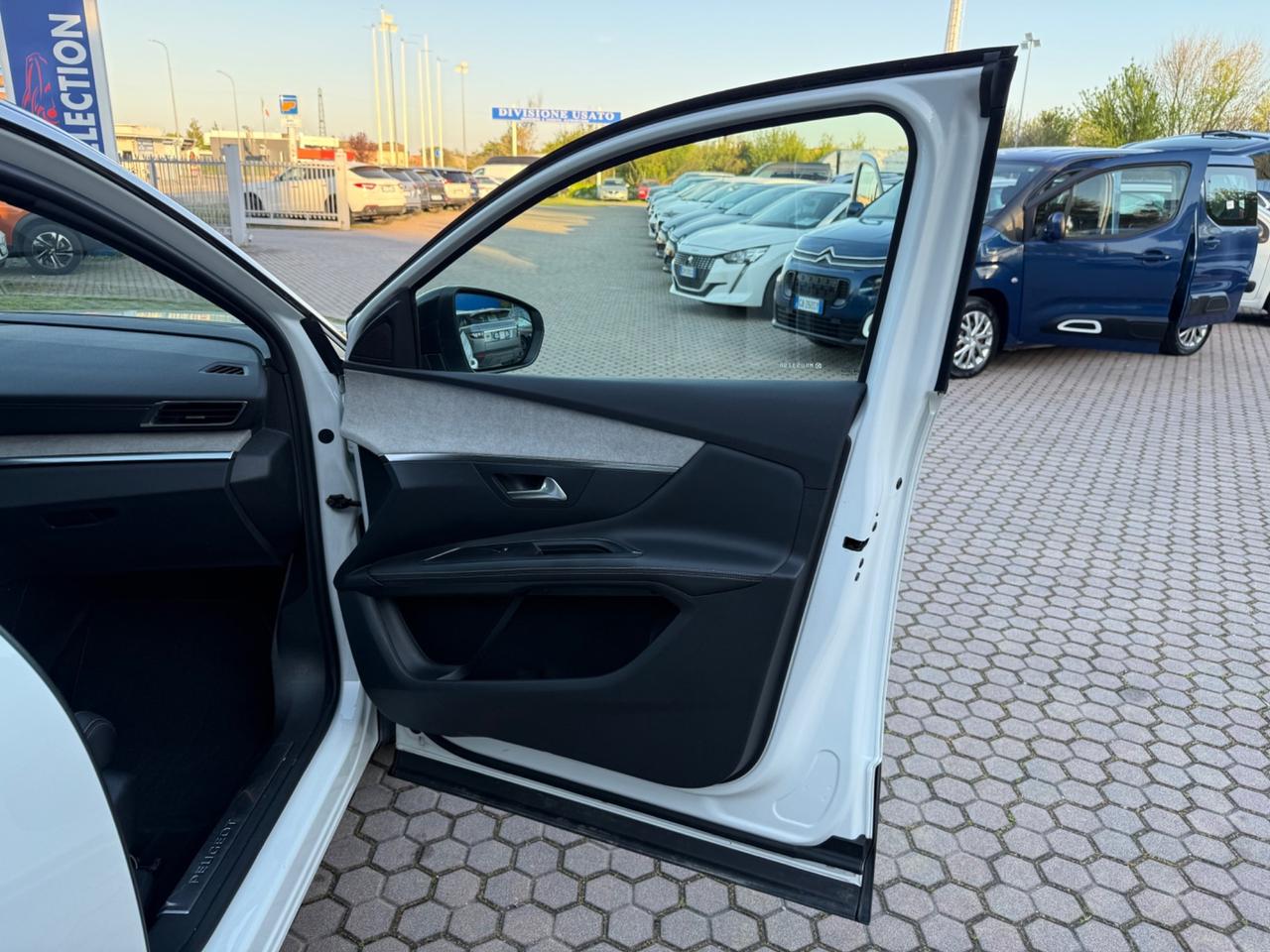 Peugeot 3008 BlueHDi 130 S&S EAT8 GT-LINE