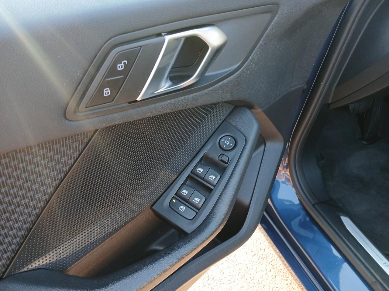 BMW 116 116i ADVANTAGE BENZ AUTO 2023