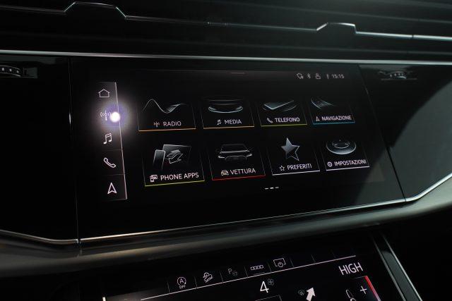 AUDI Q8 Q8 50 TDI 286 CV quattro tiptronic Sport