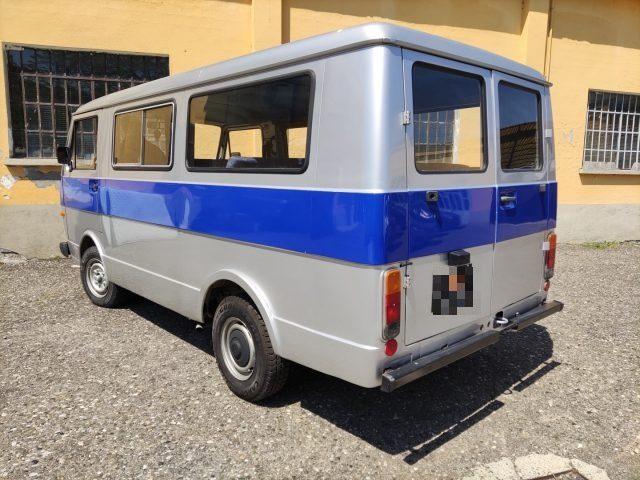 VOLKSWAGEN LT 9 posti Caravelle 1982