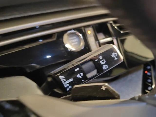 Peugeot 5008 Hybrid 145 e-DCS6 Allure