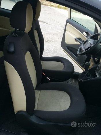 Lancia Ypsilon 1.3 MJT 16V Argento