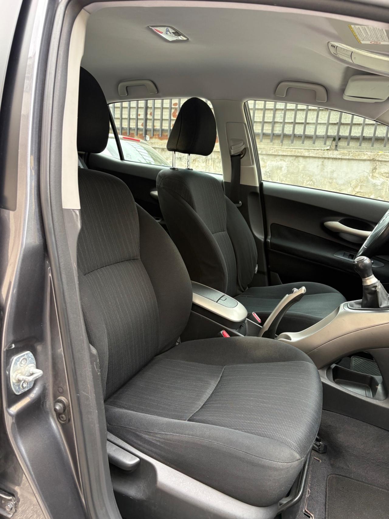 Toyota Auris 1.4 D-4D 90cv affidabile