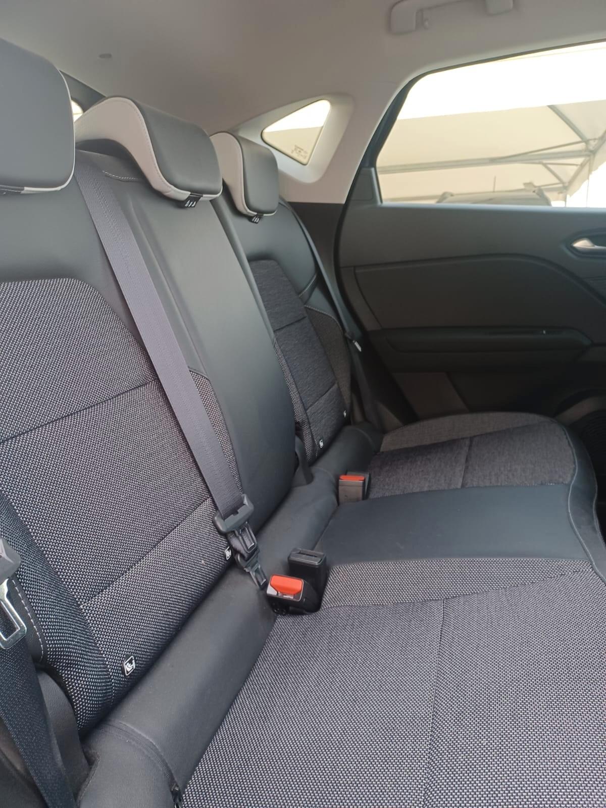 Renault Captur 1.6 E-Tech phev Intens 160cv