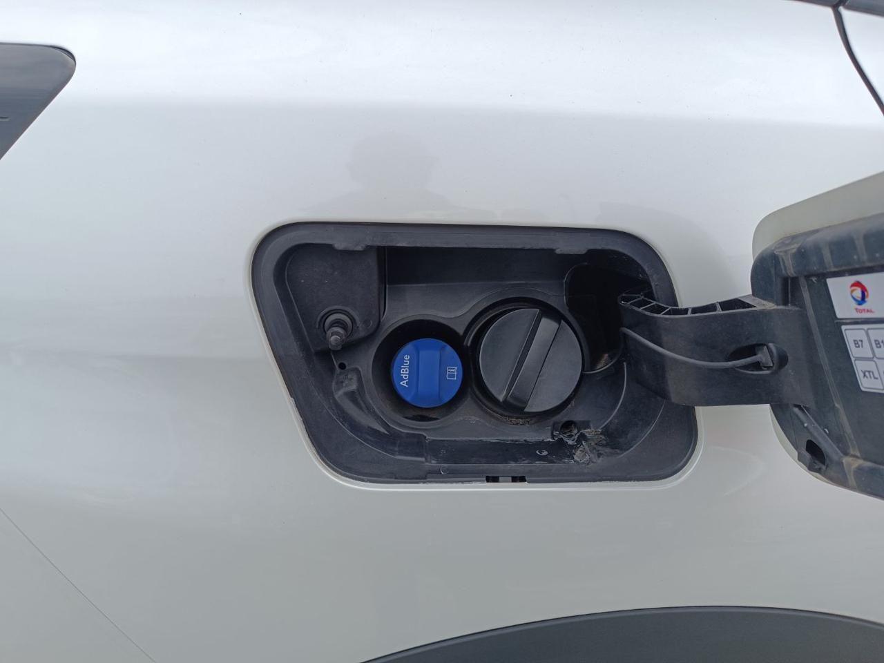 PEUGEOT 3008 BlueHDi 130 S&S EAT8 Allure