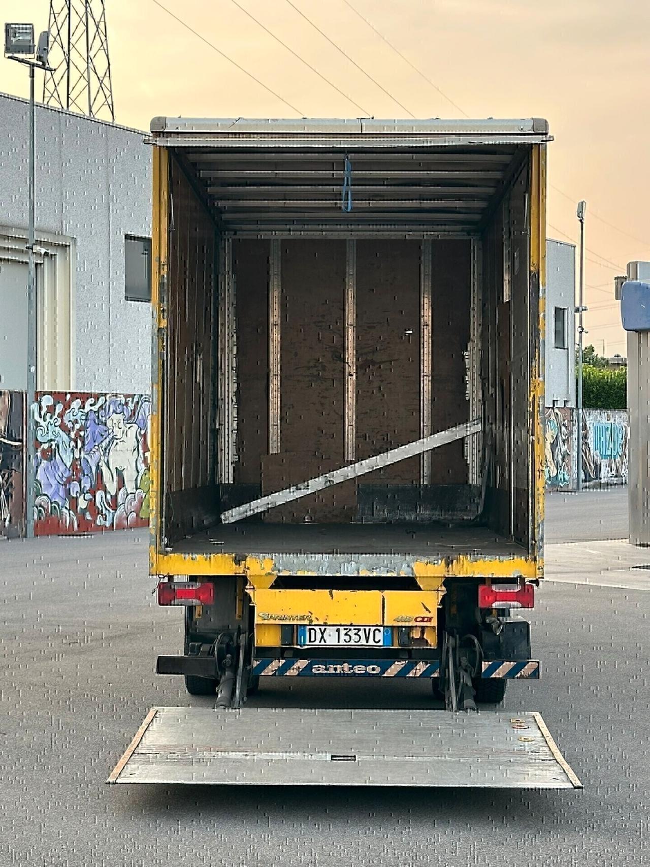 MERCEDES SPRINTER CON PEDANA CARICATRICE SUPER PREZZO!