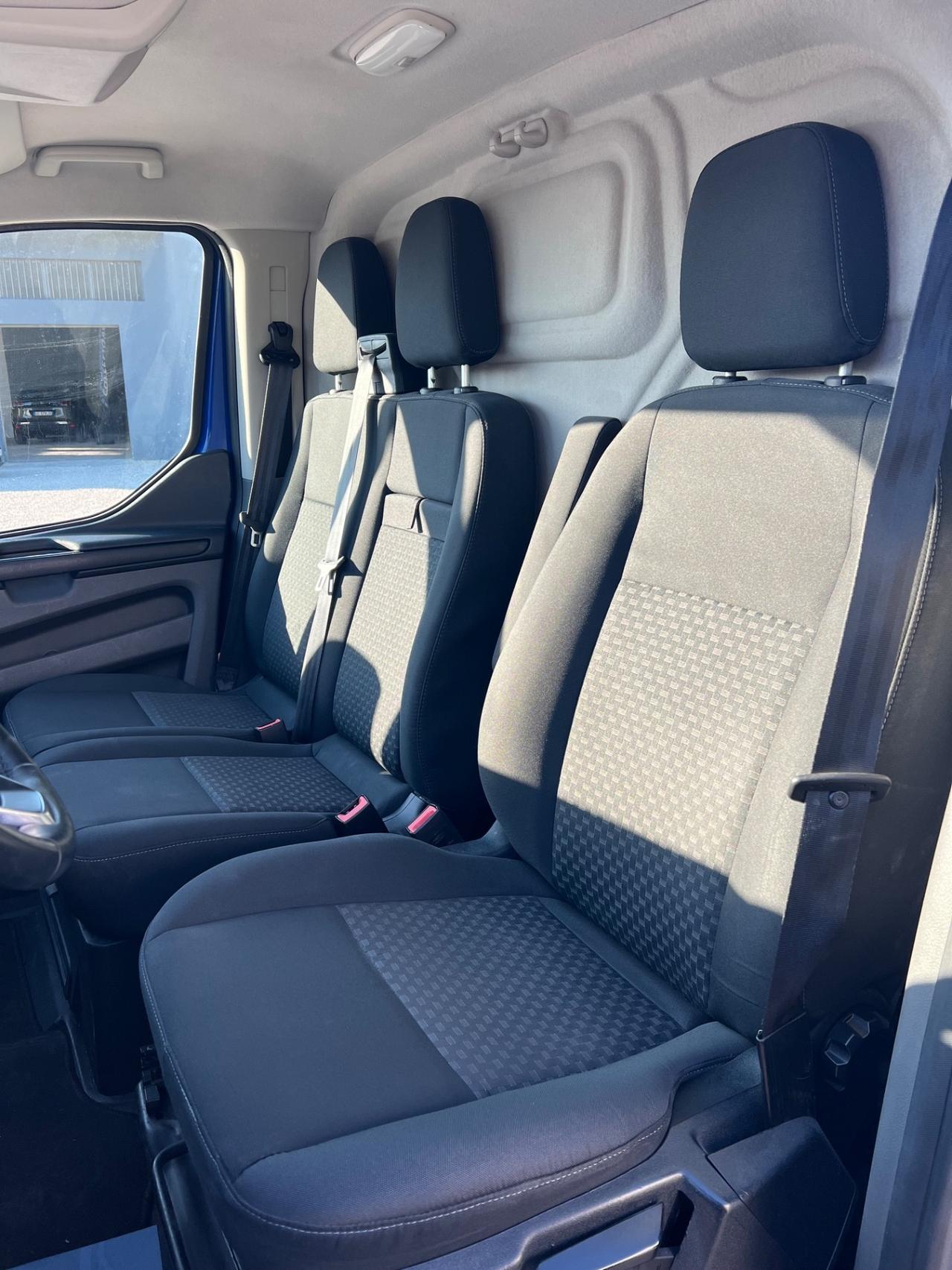 Ford Transit Custom L2H2 passo lungo tetto alto