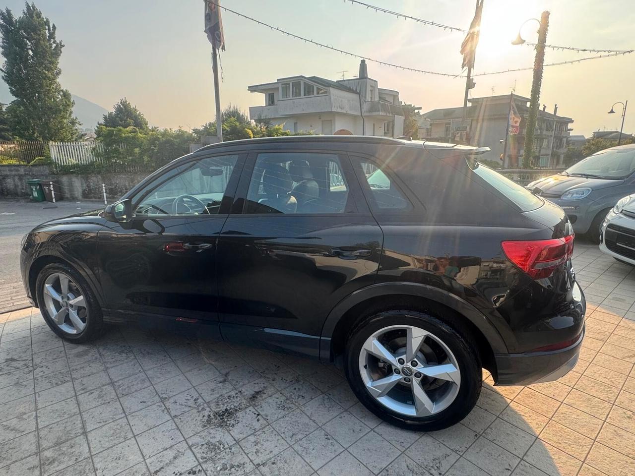 Audi Q3 35 TDI S tronic Business Advanced