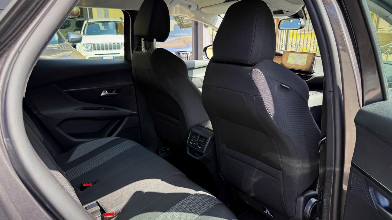 Peugeot 3008 1.5 Hdi EAT8 Business - 2021