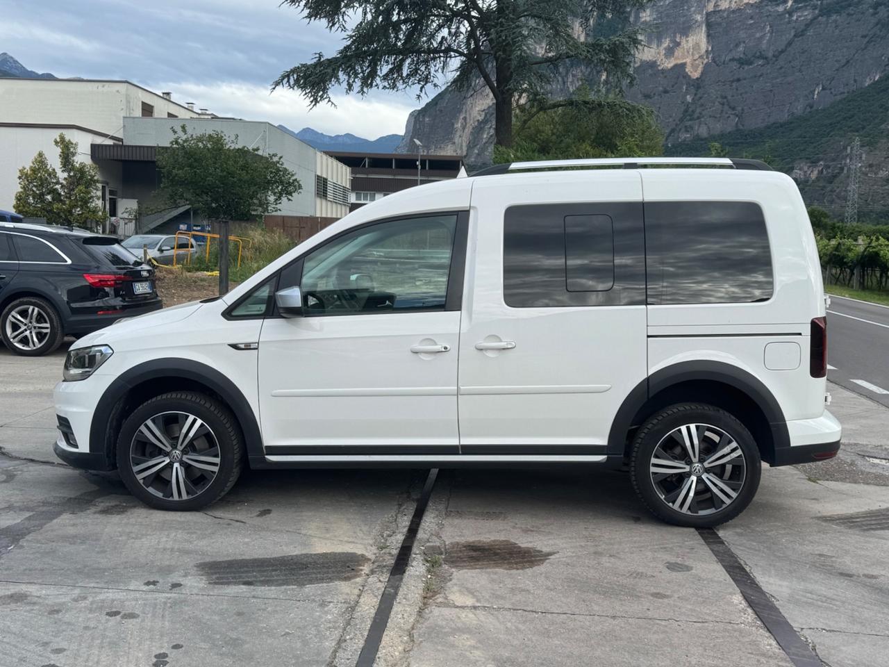 VW CADDY ALLTRACK 2.0 TDI 122 CV 4MOTION MANUALE