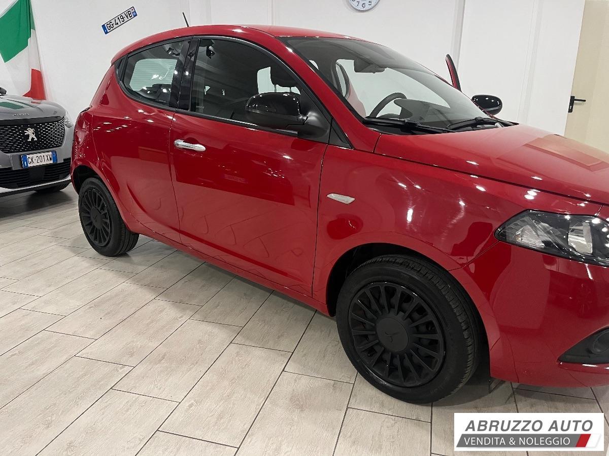 LANCIA Ypsilon 1.0 FireFly 5p.Hybrid UnYca