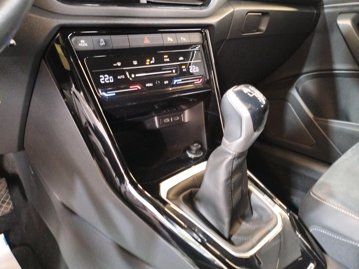 Volkswagen T-Roc 2.0 tdi Style 115cv - IVA ESPOSTA