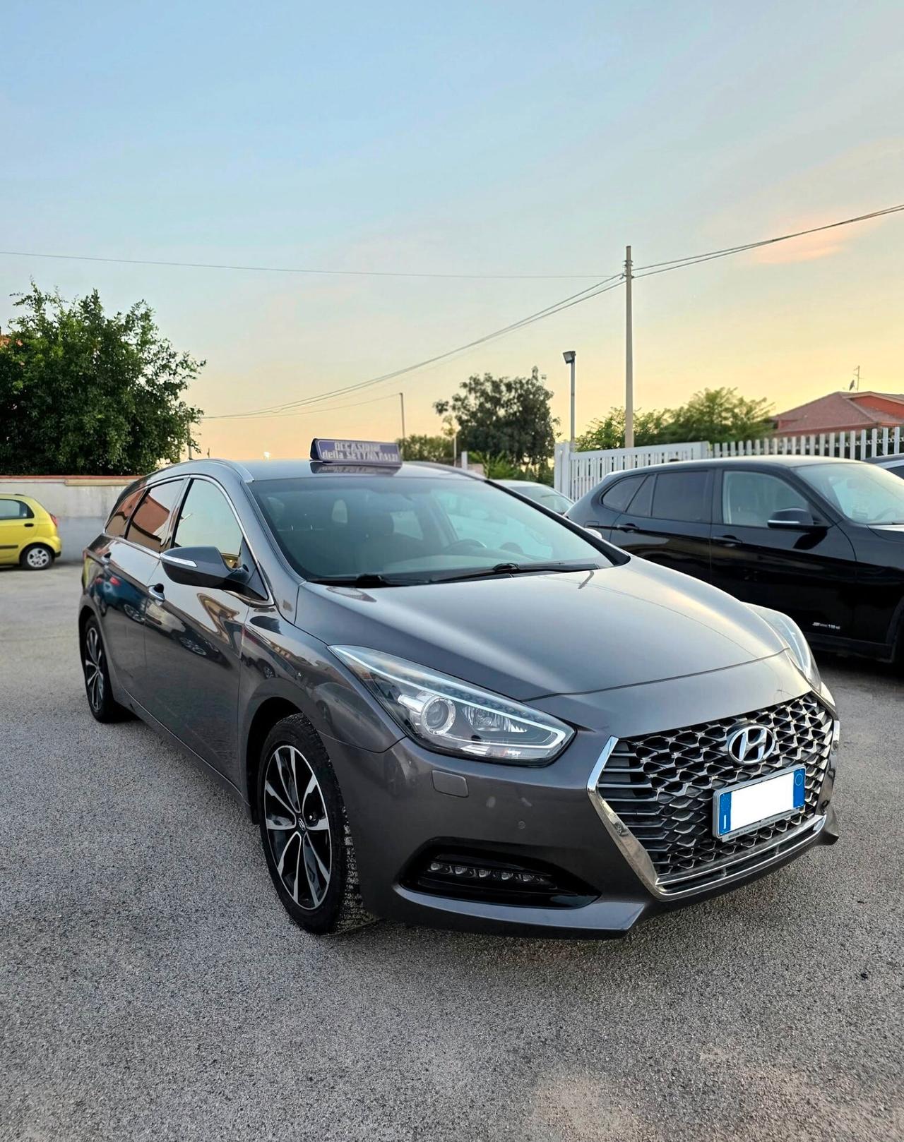 Hyundai i40 Wagon 1.6 CRDi DCT Business