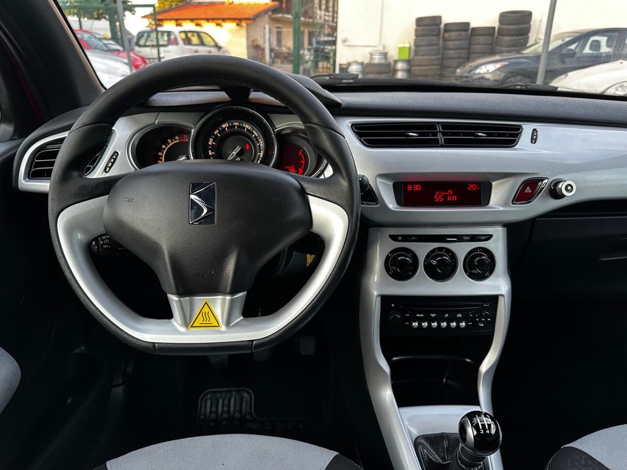 Ds DS3 DS 3 1.4 VTi 95 Chic