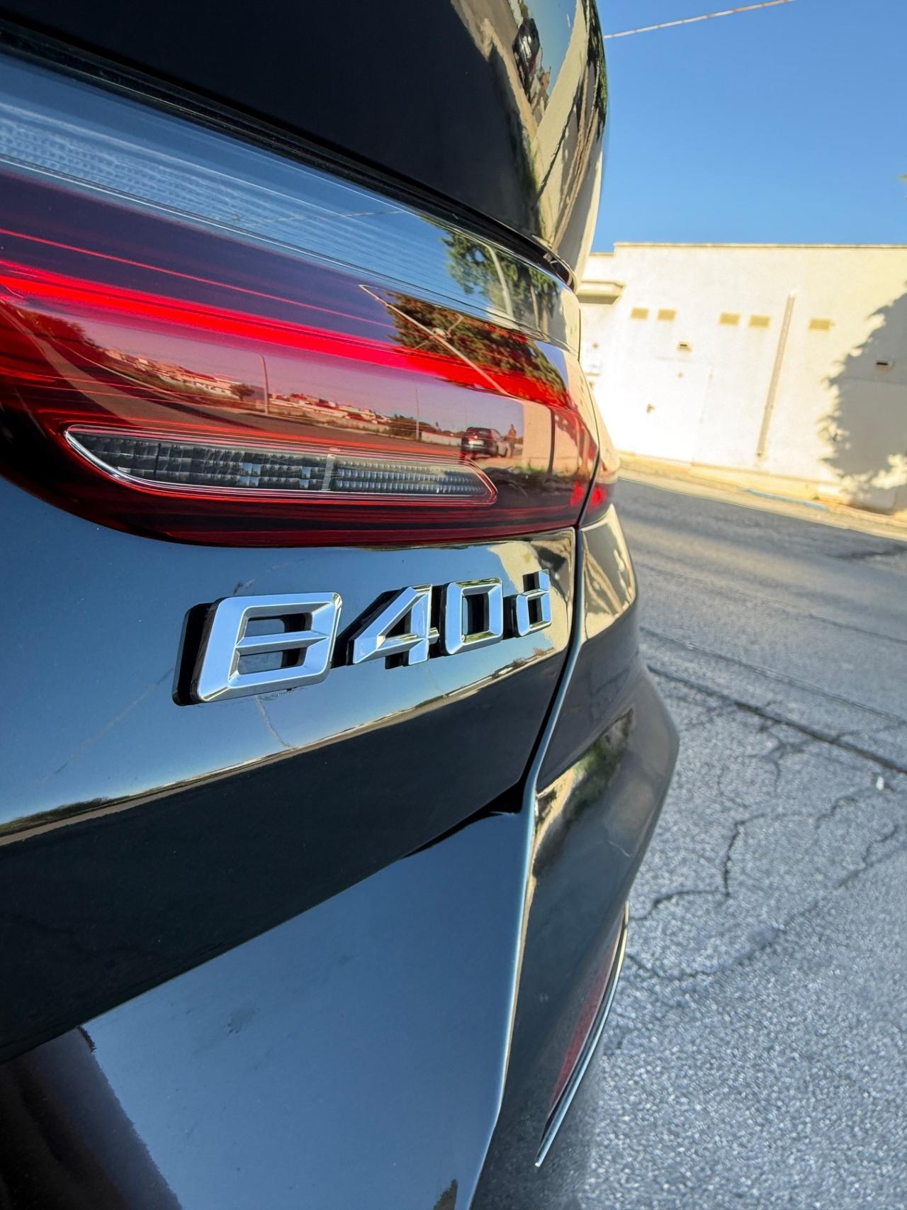 Bmw 840 Coupe xdrive Individual MSport LUCI SOFFUSE,NAVI,APPLE CARPLAY,TELECAMERA,VIRTUAL COCKPIT