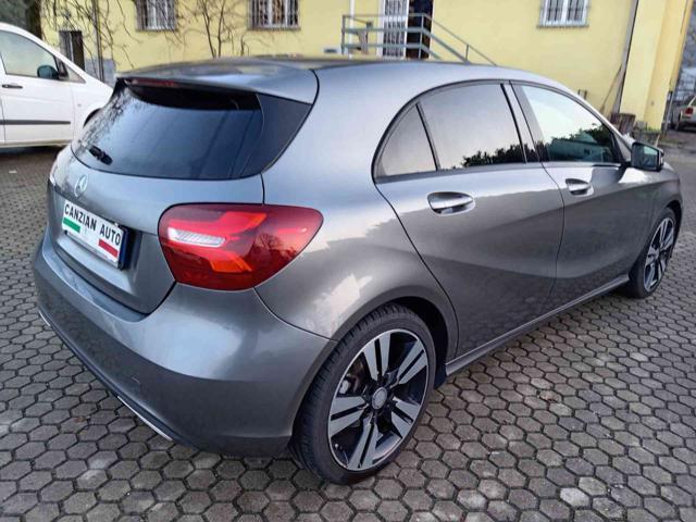 MERCEDES-BENZ A 180 d Premium