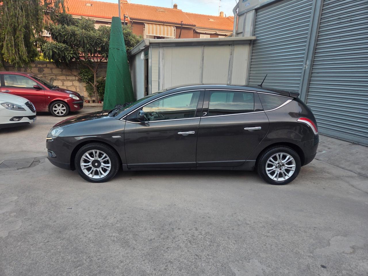 Lancia Delta 1.6 MJT DPF Platino