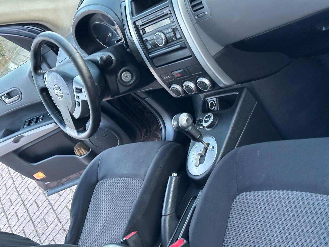 Nissan X-Trail 2.0 dCi 150CV LE..4x4 AUTOMATICO. CELL 393 690 2051 WUATSAPP