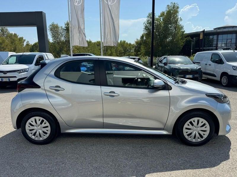 Toyota Yaris 1.0 Active MY22